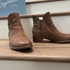 Seychelles "Lucky Pennies" Sued Ankle Boot